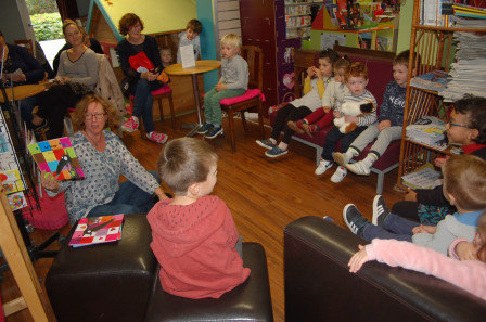 La_lecture-Cabane-Bruz-librairie-loup-auzou.JPG